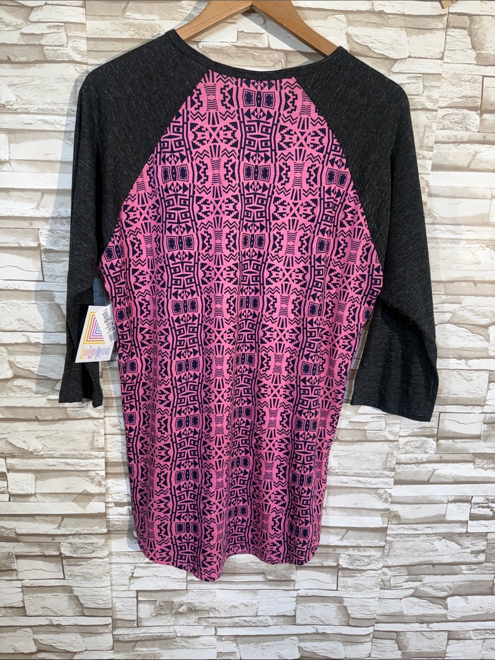 LuLaRoe XL Pink Geometric Raglan Randy Tee - Picture 4 of 9